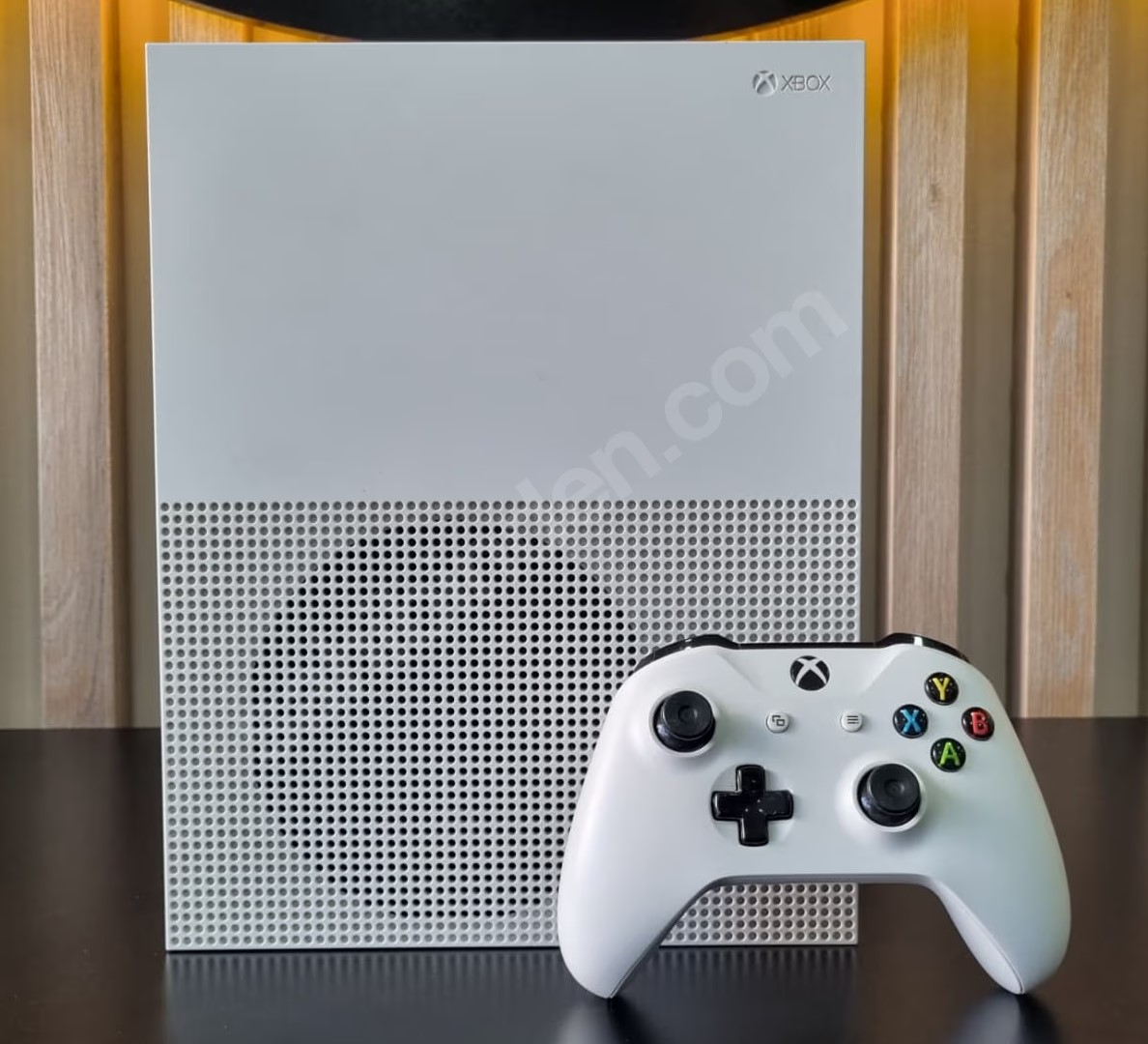 Xbox One S 500GB | 1 Adet Kablosuz Kol