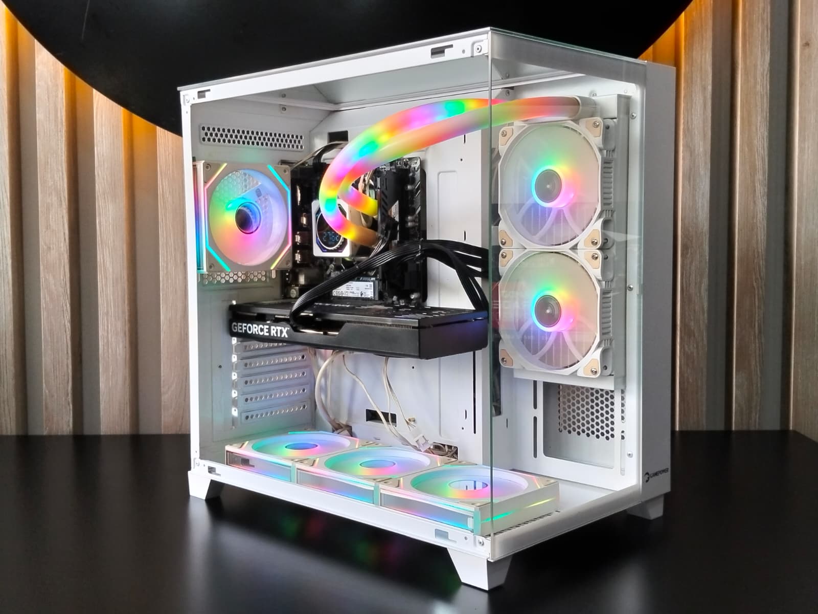 RTX 5060Tİ 16GB / RYZEN 7 5700X / AKVARYUM KASA / SIVI SOĞUTMA