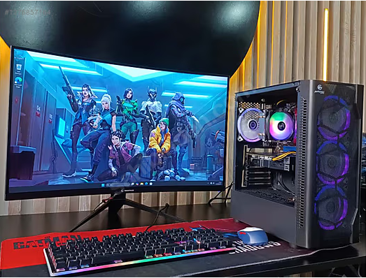 RX5500XT 8GB E.K/RYZEN 5 5600/16 GB RAM/512 SSD/32 240hz MONITOr