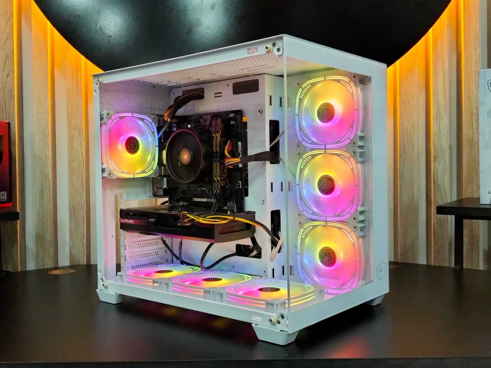 RX7600 8GB E.K/RYZEN 5 5600/16 GB RAM/512 GB SSD/HAZIR SİSTEM