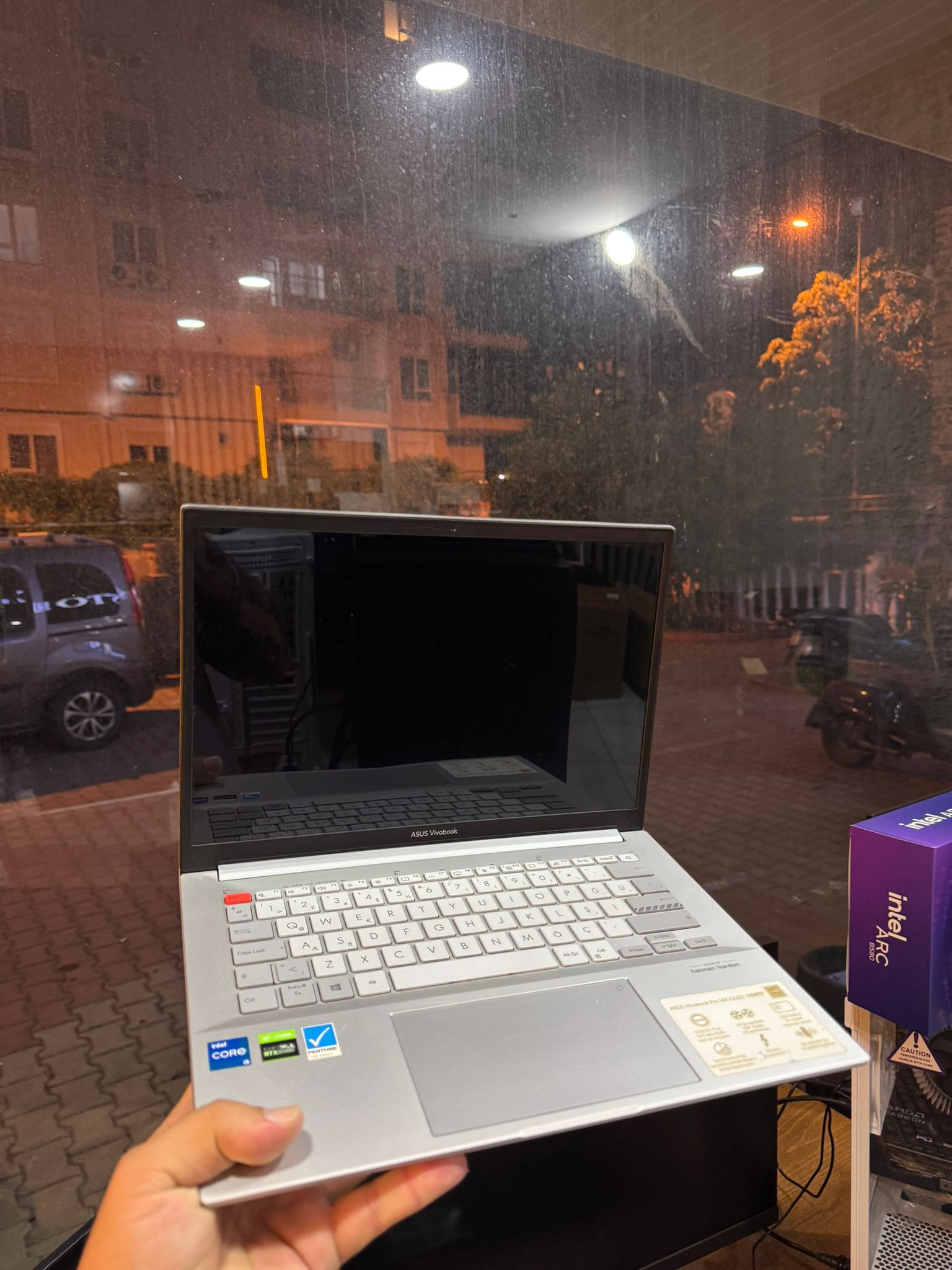 ASUS VIVOBOOK OLED LAPTOP