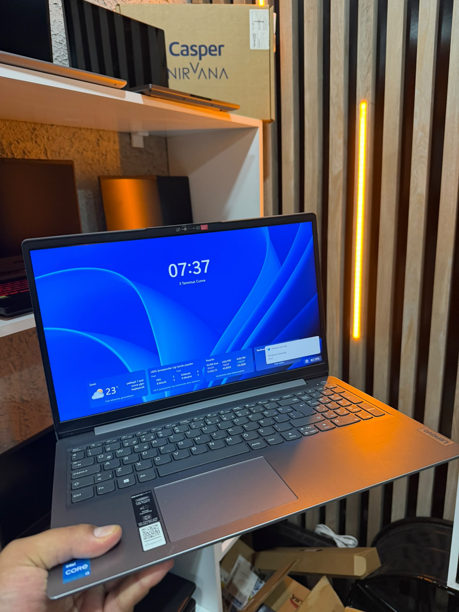 LENOVO IDEAPAD SLIM 3 LAPTOP
