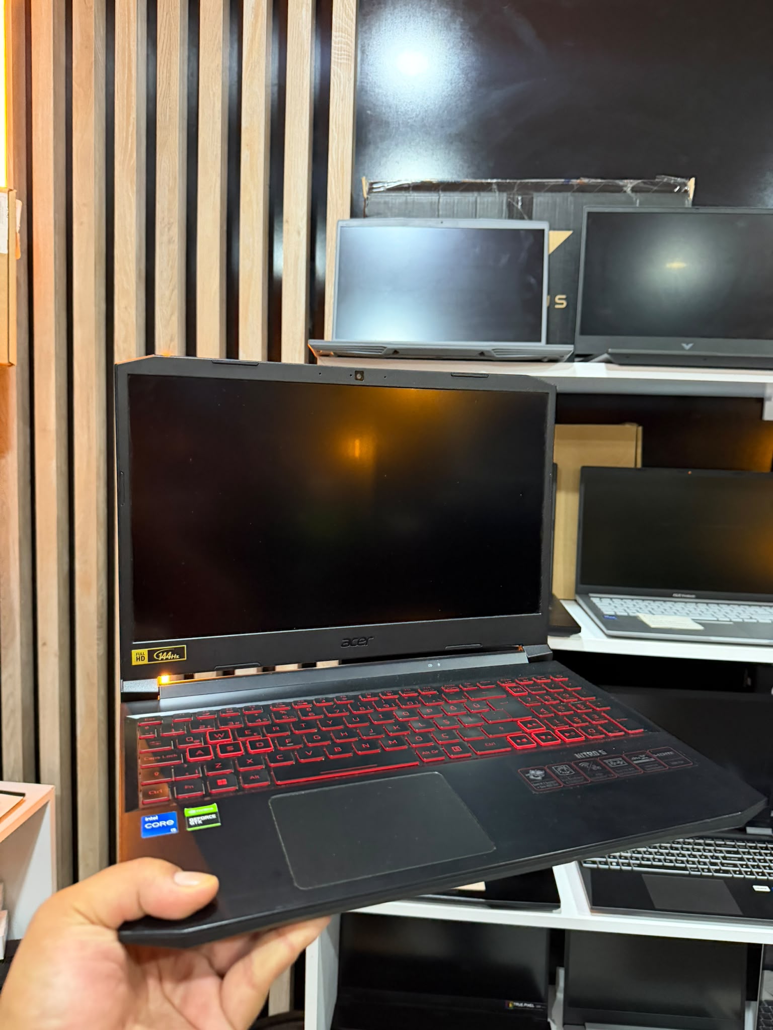 ACER NITRO 5 LAPTOP1