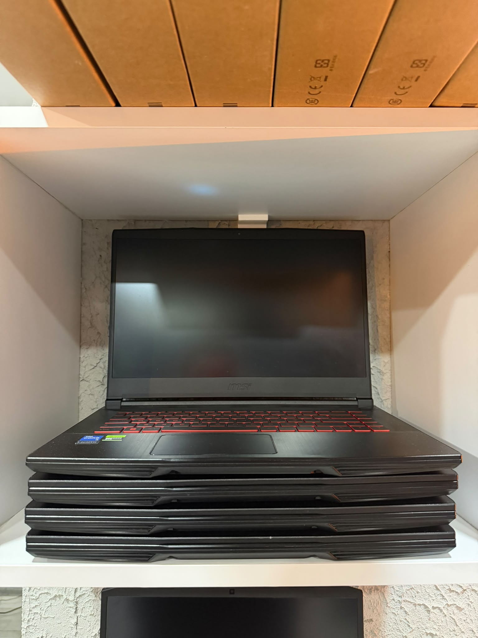 MSI THIN 15 LAPTOP