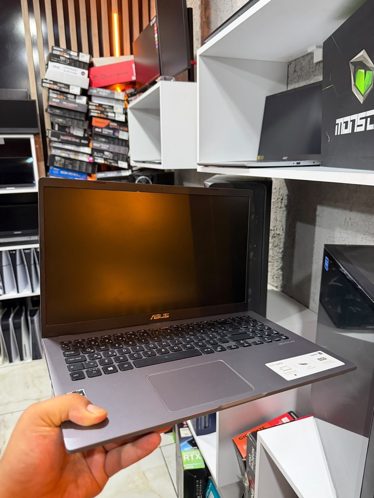 ASUS VIVOBOOK X3 LAPTOP