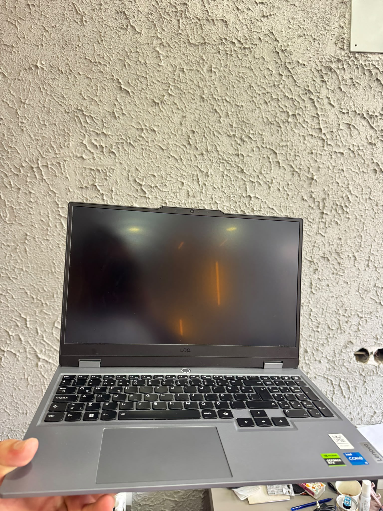 LENOVO LOQ 