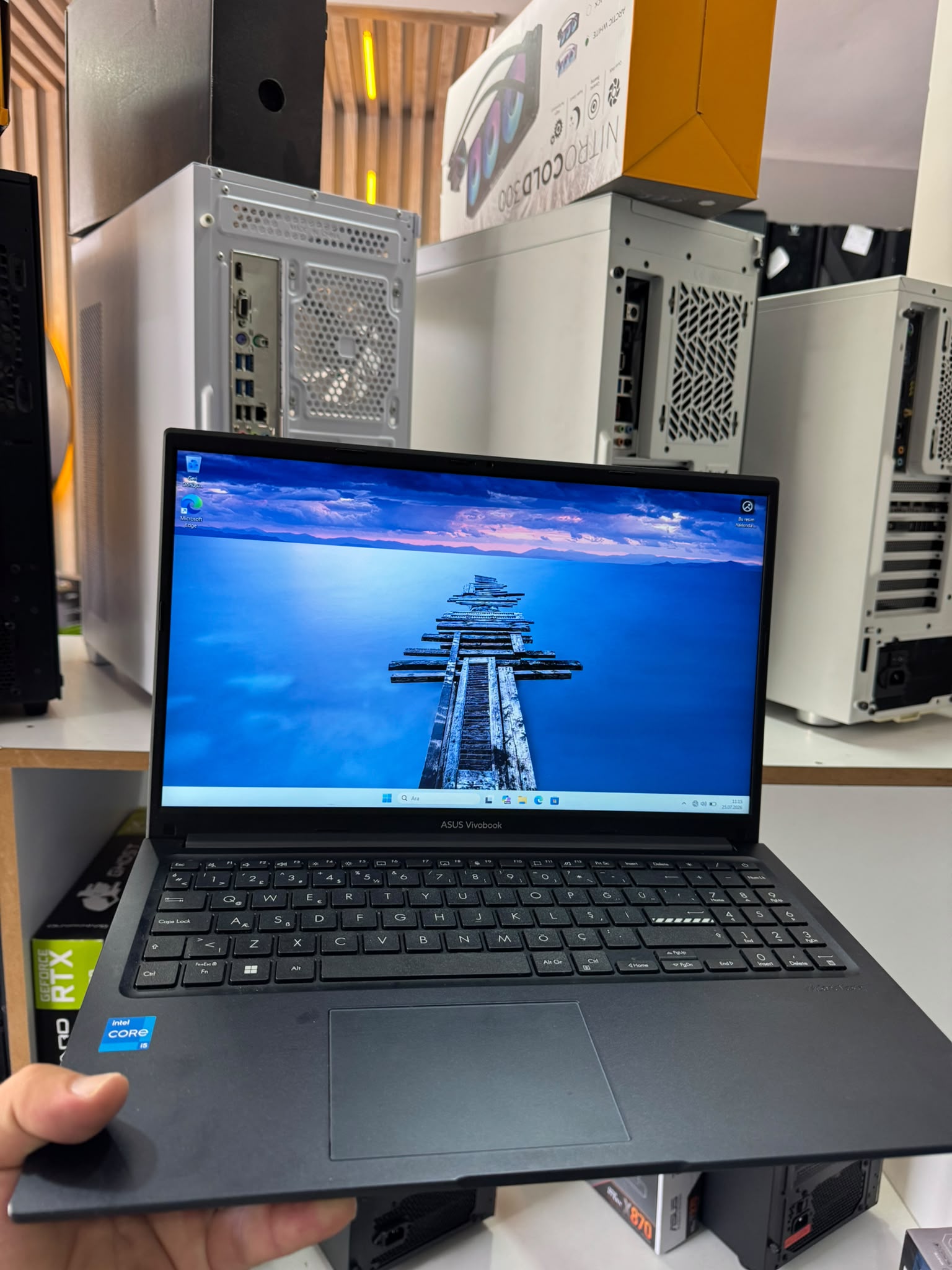 ASUS VİVOBOOKX